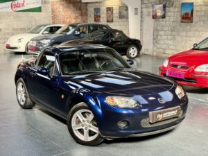 Mazda MX-5 Roadster Coupe