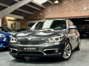 BMW Série 1 120dA