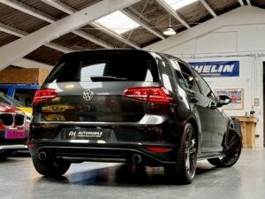 Volkswagen Golf VII GTI